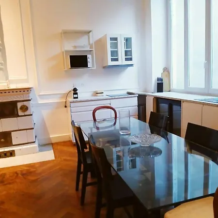 Cristal - A Hidden Gem In Historic Center * Nimes